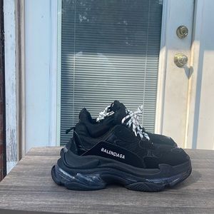 🔥🔥Brand new Balenciaga🔥🔥 no box 📦